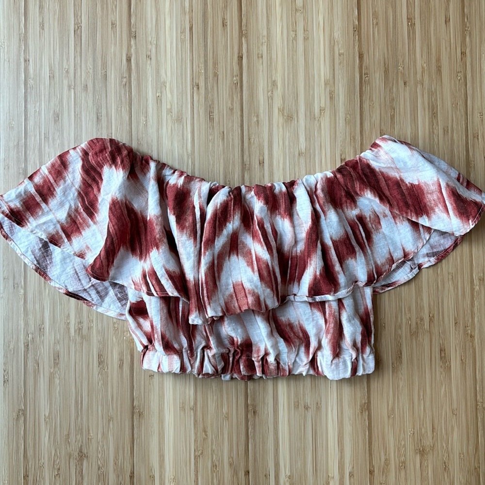 XS, Red / white Banana Republic top